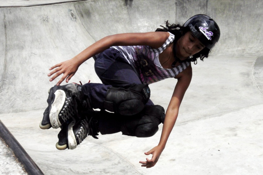 Youth enjoying the new Park of New Generations in Caricuao, Caracas (AVN)