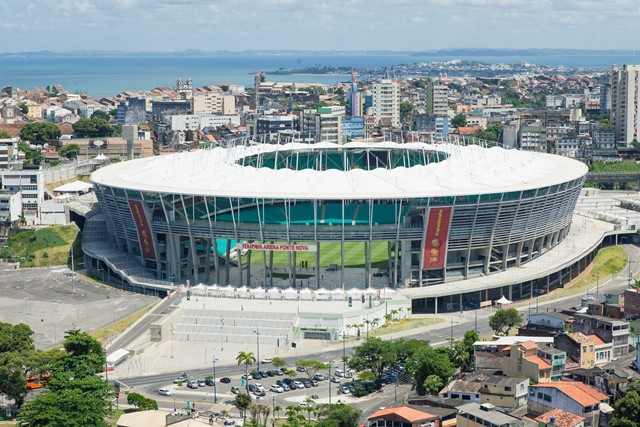 Além de R$ 323,6 de dívida com o BNDES e mais gasto de R$ 97,7 milhões, governo da BA terá que arcar contraprestação bilionária para concessionário da Arena Fonte Nova. (Foto: Wikicommons)