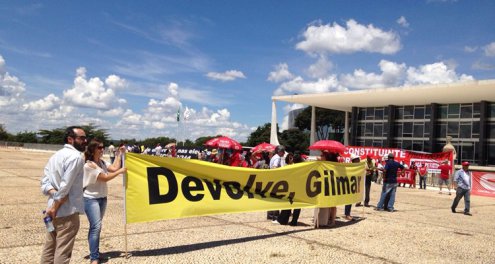 Manifestação em Brasília pedindo a retomada da ADI 4650