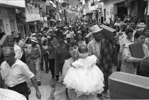 Marcha del Ladrillo en Granada, octubre de 2001. Foto: cortesía Jesús Abad Colorado. acuerdo