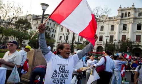 Foto: Otra Mirada bandera otra mirada