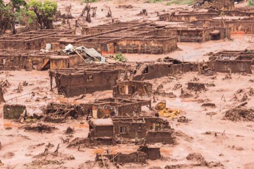 Foto: Crime Ambiental da Samarco em Bento Ribeiro, em Mariana/MG. crime ambiental