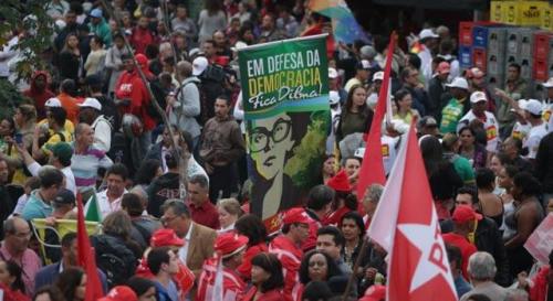  defensa democracia dilma brasil