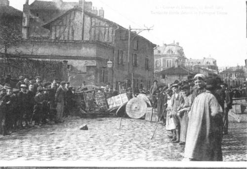  Camille 1905 Greve des Porcelainiers de Limoges barricades (Small)