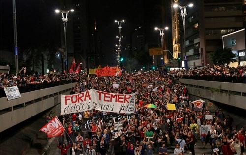 Foto: ROBERTO PARIZOTTI/CUT gritos