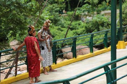 Foto: Gran Angular indigenas puente