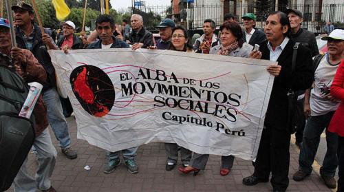 Capítulo Perú de Alba Movimientos manifestacion alba