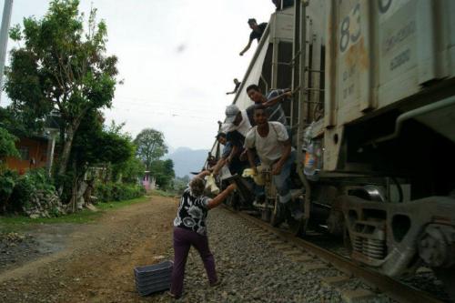 mujer la bestia mujer la bestia small