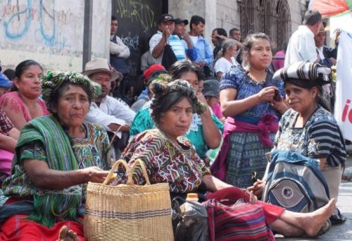 mujeres guatemala small.jpg mujeres guatemala small