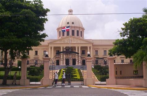 palacio_de_gobierno_dominicana.jpg