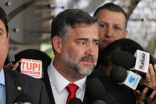 Diputado Paulo Pimenta (PT RS) durante la rueda de prensa en la que se informó sobre la petición en la OEA. Foto: Fabricio Carbonel paulo pimenta