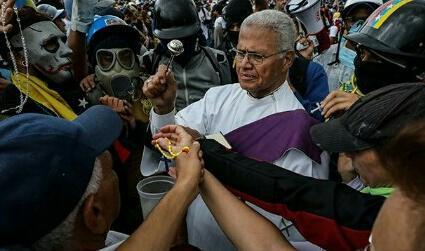 sacerdote_venezuela.jpg