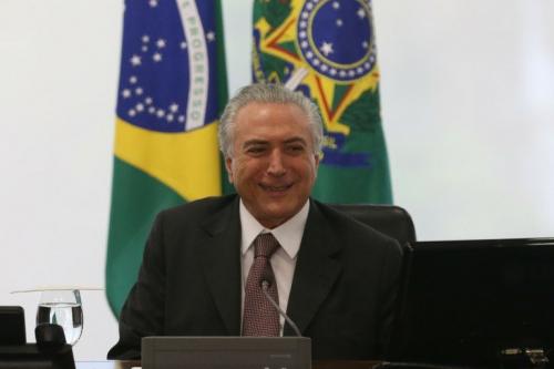 Temer em seu gabinete temer em seu gabinete