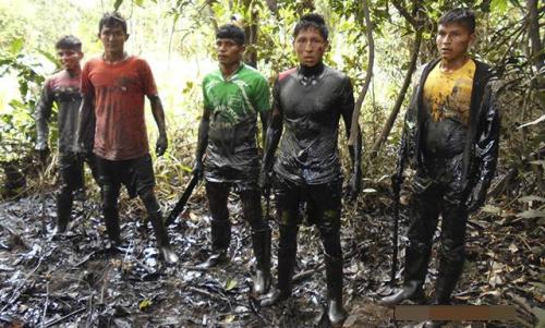 Derrame de petroleo en Cuninico video derrame de petroleo en cuninico pe